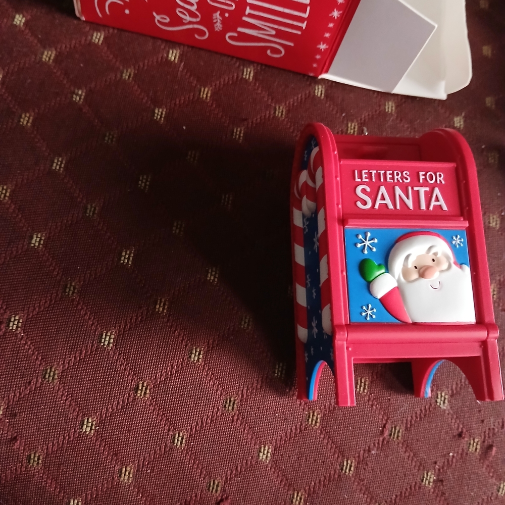 Hallmark Keepsake Letters For Santa - Picture 2 of 2